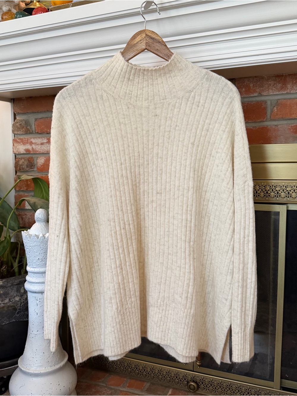 Cream Ribbed Mock Neck Sweater | Cozy Oversized Knit Pullover | Women’s M